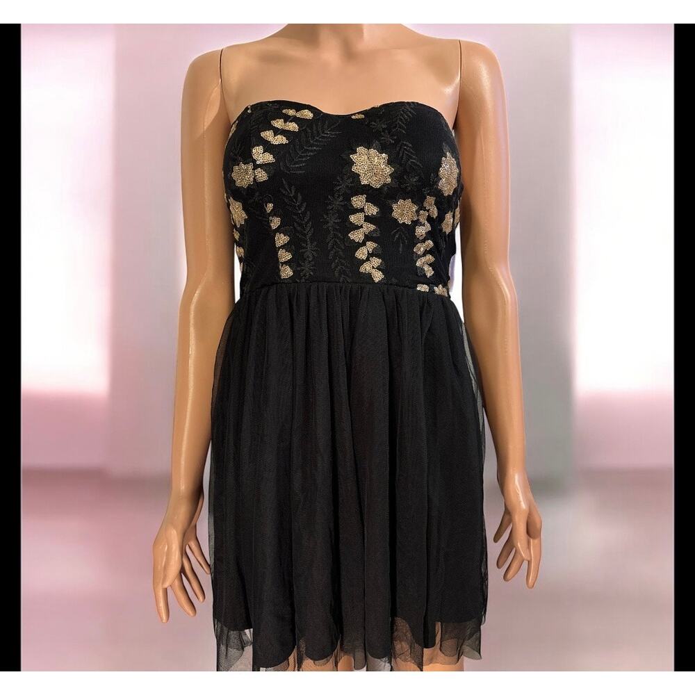 Charlotte Russe Strapless Mini Dress Size XS